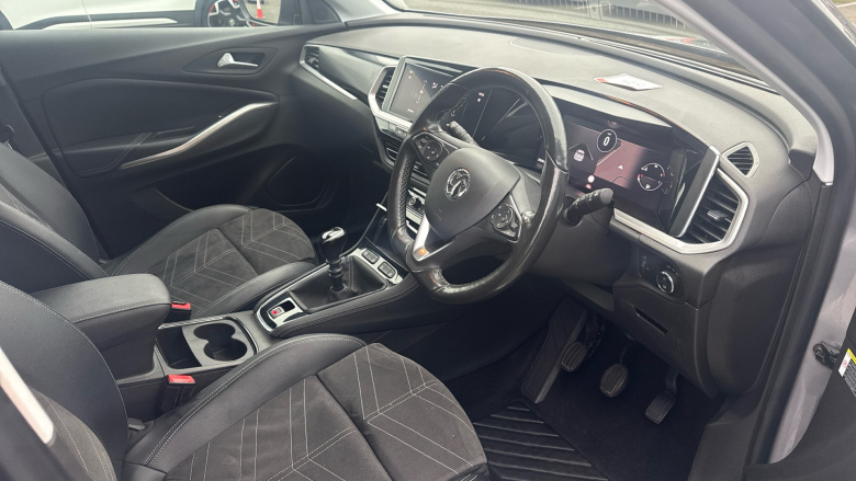 Vauxhall Grandland 1.2 Turbo Ultimate 5dr Petrol Hatchback